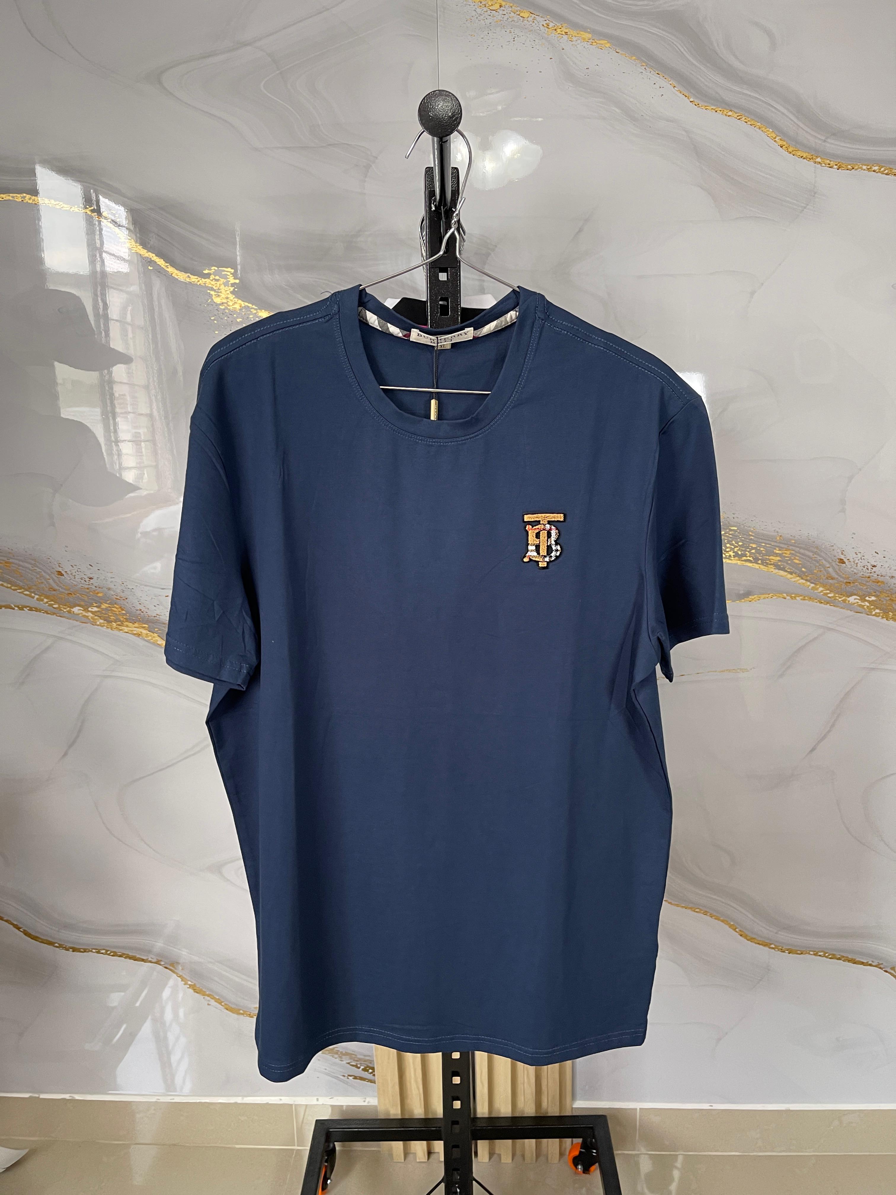 camiseta-azul-talla-XL-burberry.jpeg